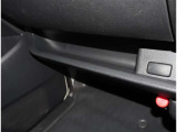 ネットでお車をお探しの方でも、お車の状態が一目で分かりやすい評価表 表示。トヨタ検査員による品質評価表つきで車両の状態詳細を明記致しております。自信を持っておすすめ出来るお車です。
