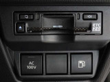 非常時やキャンプなどに役立つAC100Vコンセント付きです。ETCも装備してます。