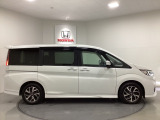 購入後も自社指定整備工場完備でお客様の愛車をしっかりサポート致します!御納車時には安全かつ安心してお乗り頂けるようホンダ専門知識を持つ整備スタッフが点検・整備・装備も説明をしてお渡ししております。
