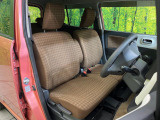 運転席シート廻りは使用感も少なく、良好な状態となっています。丁寧に使われていたことがよくわかりますね。