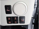 アイドリングストップ機能がついているので、停車時にエンジンを止めて燃料消費を抑えます。環境にもお財布に優しいですね♪