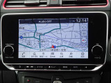 【ナビ】メーカーSDナビ付きです。目的地を設定すれば初めての場所でも簡単に行くことができます。もちろん音楽だって聴けちゃいます♪
