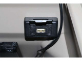 USBオーディオ用ソケットがついていますので携帯電話などを接続すれば音楽等の再生が可能です!