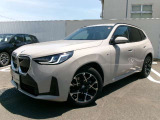 群馬BMWプレミアムセレクション館林は認定中古車販売のスペシャリストとして品質へのこだわり、特に喫煙歴の無いだれもが気持ちよく購入検討いただける車両を展示しております。遠方からもお問い合わせください。