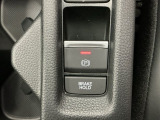 パーキングブレーキはスマートな電子制御式と合わせて渋滞時等にブレーキペダルから足を離しても停車状態を保持してくれるオートブレーキホールド機能で運転が楽になります。スタートはアクセルペダルを踏むだけ