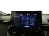 9インチ、ディスプレイオーディオ装着。スマホと通信ができてナビや好きな音楽を楽しめます。