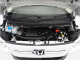 エンジンは車の心臓部分です。このエンジンルームが汚いとトラブルの基になります。当店は専用の液剤を使って徹底的に綺麗にします。