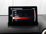 Bluetoothに接続することで、スマートフォンに入っている音楽アプリを車内で楽しめたり、通話が出来ます♪