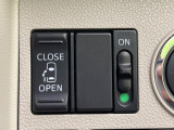 【パワースライドドア】スマートキーや運転席のスイッチでスライドドアの開閉が可能♪電動だから力を入れてドアを開ける必要が無く、小さいお子様でも、重い荷物を持っている時もラクに開け閉めできます♪