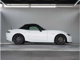 【艶のあるボディ】外装も目立つキズ等も無くコンディション良好です。入庫時にしっかりと洗車しております。