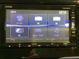 メモリーナビにフルセグTV機能あり。 ドライブや旅行に欠かせない装備です。