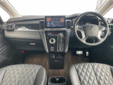 デリカD:5 2.2 ブラック エディション 4WD 4WD 本革シート