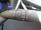 AUTOの位置にセットしておくと、暗くなったら自動でライトの点灯をサポートしてくれます!高速道路でのトンネル通過時など便利です!