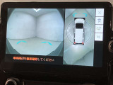 車両の周囲が見える全周囲カメラを装着♪