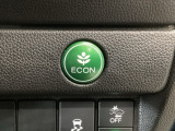 ★ECONスイッチ★ エコドライブを加速しよう!スイッチをONにすると、運転の仕方によるロスを抑え込み燃費をよくするようクルマが頑張ります(*^ー^*)燃費向上にチャレンジ♪