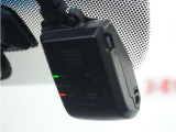 ◆ドライブレコーダー◆映像・音声などを記録する自動車用の装置です。 もしもの事故の際の記録はもちろん、旅行の際の思い出としてドライブの映像を楽しむことができます。