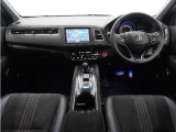 ◆視界広々で非常に運転しやすくロングドライブでも疲れを感じさせないすっきりとまとまったインパネ周りです。