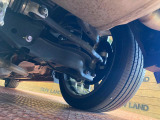 お車を安心してお乗りいただく為には、足回りの定期点検が欠かせません。サービスサポート(有償保証)では無料点検もご提供しており、安心のカーライフをお過ごしいただけるサポート体制が整っています。