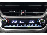 ★運転席と助手席でそれぞれお好みに合わせて温度設定が行えるフルオートエアコンです。外気温や室温、日射量を感知し、吹き出し温度、風量を緻密に制御します