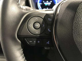【ステアリングスイッチ】運転中に視線を前に向けたまま操作できます。