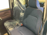 フロントシートです。ゆったり運転ができます。長距離ドライブもラクラク♪♪
