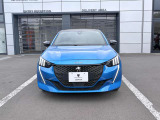 当社の納車前点検・サービスの内容は、車検点検・法定12ヶ月定期点検・油脂類の点検及び交換・バッテリーの点検及び交換等を行い、良好な状態にてご納車させていただきます。