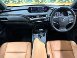 UX 250h バージョンC 