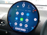 Apple CarPlayやAndroid Autoなど様々なアプリケーションがインストールされています!