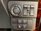お車の状態をしっかりとお伝えするために1台の車両に付き40枚以上の画像を用意しております。外装はもちろん、室内の装備やお車の特徴などごらんください。