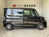 車両右側面からの写真になります。車をご覧になりたい時はお気軽に最寄りの店舗へご相談下さい。