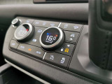 【電子制御エアサスペンション￥341,000】エアサスペンションを搭載しておりますので、車高を上げ下げすることができます。また、走行モードも切り替えられます。