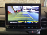 バックカメラ装備で後方駐車も楽々です。