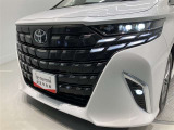 消費電力も少なく寿命も長いのがLEDの特徴。HIDのような点灯のタイムラグもなくパッと明るくなるのも特徴のひとつです。