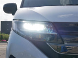 LEDヘッドライト(オートライト付き)