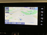 純正ナビを装備。タッチパネル式で使いやすく、お出かけもラクラクです。