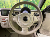【純正革巻きステアリング】上質な革を使用することで、手にしっかり馴染みとても運転しやすいハンドルです♪