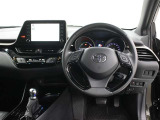 運転席廻りです。