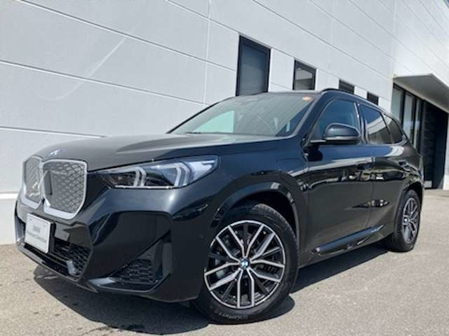 BMW iX1 