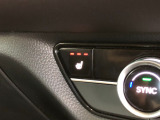 【シートヒーター】スイッチを押せば、座面と背もたれで体を温めてくれます♪