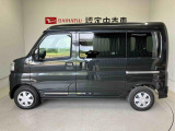 側面からの写真です。ご希望のお車が見当たらない場合は、弊社スタッフがしっかりとお客様のご要望に合ったお車をお探し致します。
