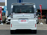 メーカー保証となります。一般保証は新規登録日より初回車検日まで(3年60,000km)、特定保証は新規登録日より5年100,000kmまでとなります。