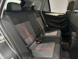 ナンバー付きの車両は公道試乗可能です(登録済未使用車など一部除く)。また、取り回しの確認など、広い場内でご試乗も可能です。お気軽に申し付けください。