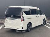 展示場に無いお車でも、全国の日産ディーラーの車が店内で検索できます。(GET-U検索システム) また日産ディーラーなのでもちろん新車のご相談も承ります。