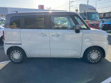 【スライド】リヤドアはスライドタイプなのでちょっと狭い駐車場でも乗り降り安心