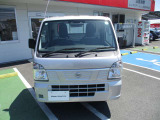 この車は、日産でご案内している高品質宣言車で、安心と満足のカーライフ宣言車です。入念なクリーニングはもちろん、安心していただけるよう、決められた整備内容や充実した保証内容でカーライフをサポートします