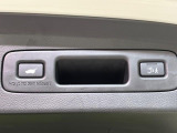 【パワーバックドア】スマートキーや運転席のボタンを押すだけでリアゲートが自動で開閉します!荷物を持っている時や、高い位置にあるバックドアを閉める際に便利な機能です♪