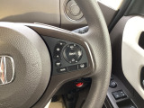 Hondaセンシングの機能のひとつ、アダプティブクルーズコントロール付!アクセルから足を離しても設定したスピードと前車との車間を保ち走行してくれます!車線維持もアシスト☆高速道路で疲労軽減ですね☆