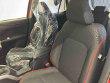 フロントシートです。ゆったり運転ができます。長距離ドライブもラクラク♪♪