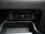 ETC2.0 高速道路を利用する際、ノンストップで料金所を通過できます。別途セットアップ料金がかかります