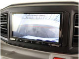 バックガイドモニターで、後方を確認しながら安心して駐車することができます。運転初心者も熟練者も必須の機能ですよ!